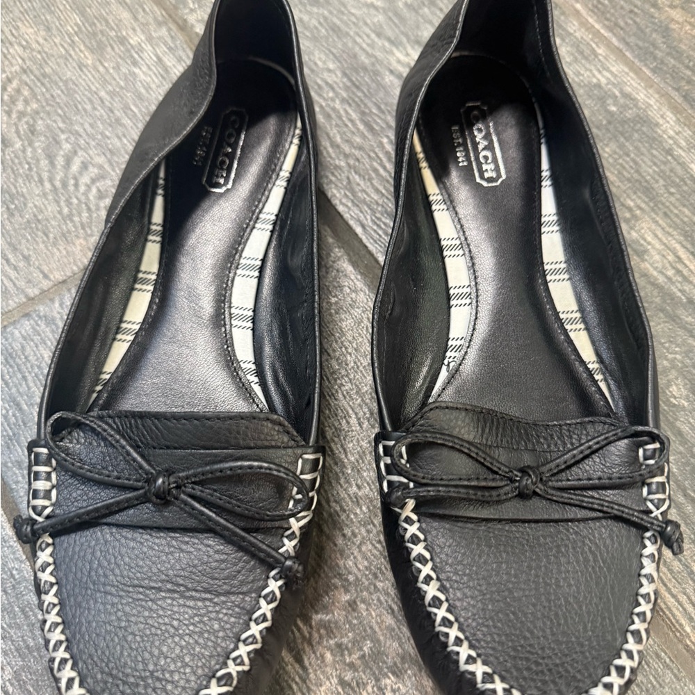 Coach Black Leather Women's Flats with Stitch Detail